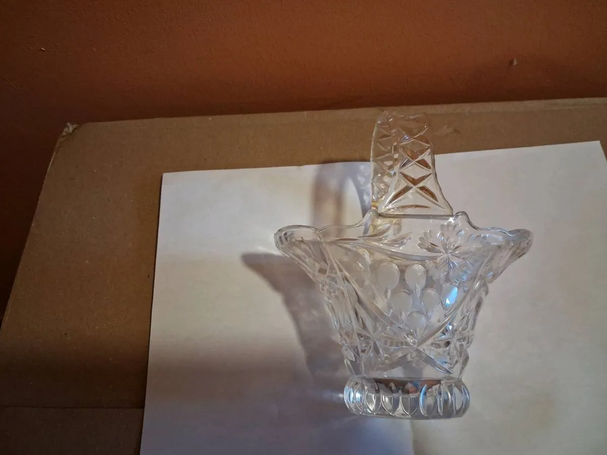 LEAD CRYSTAL ITEMS - Image 1