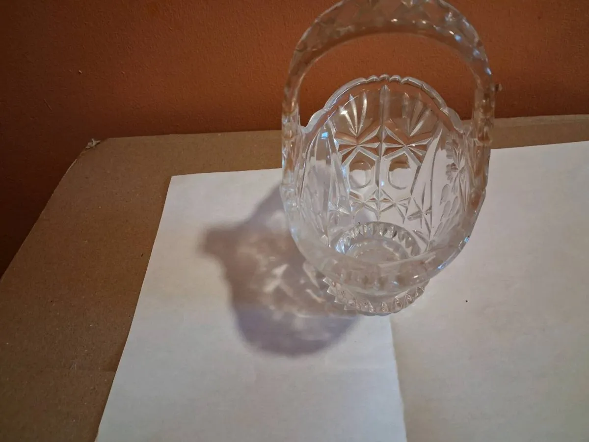 LEAD CRYSTAL ITEMS - Image 2