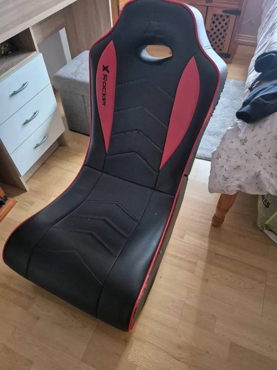 Gaming chair
