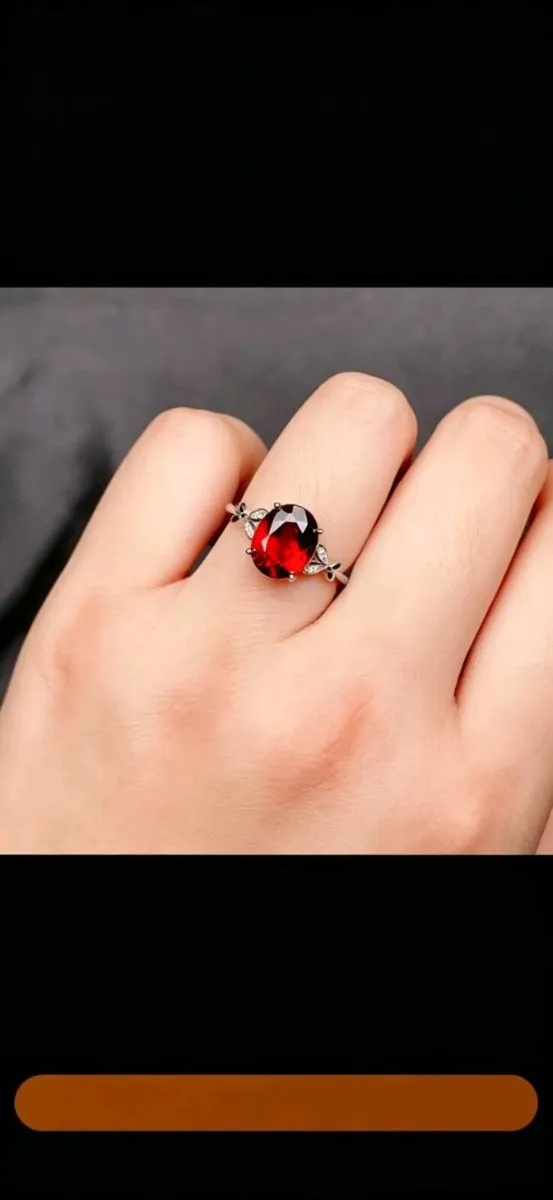 925 Sterling Silver Garnet Red Ring, Luxury 4‑Pron - Image 1