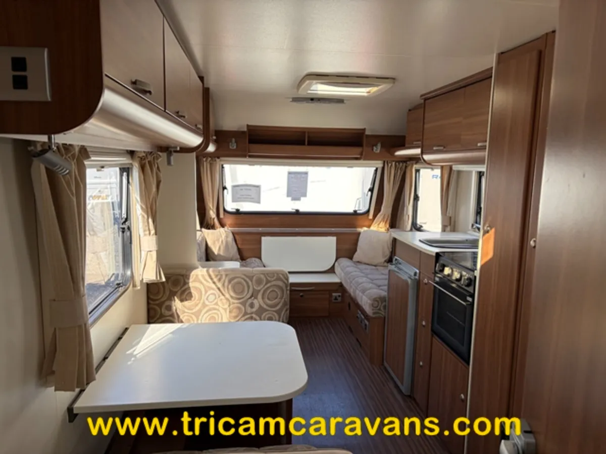 2011 Adria Altea 542 DT Triple Bunks 6 Berth - Image 2