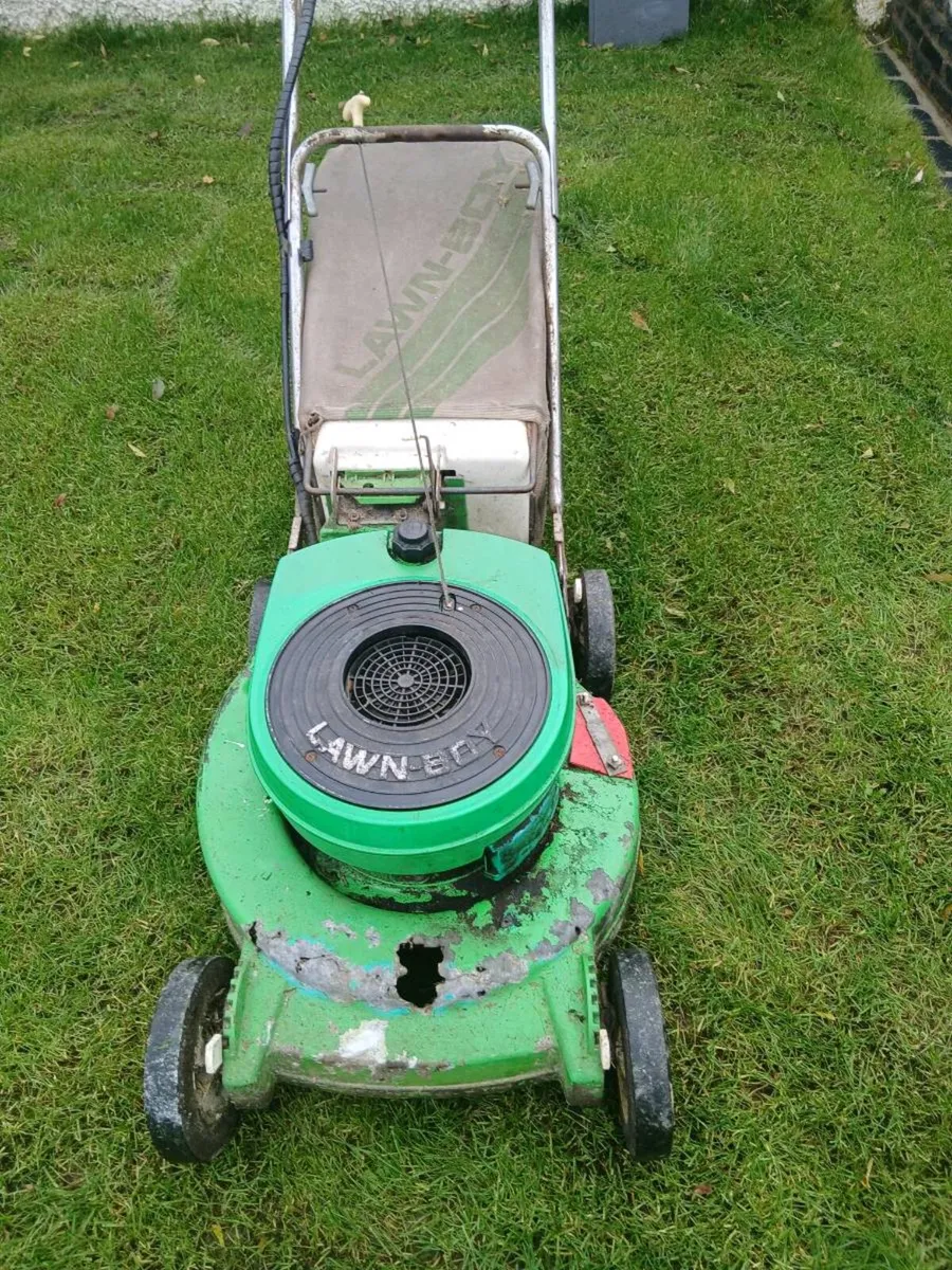 Lawn boy vintage mower - Image 1