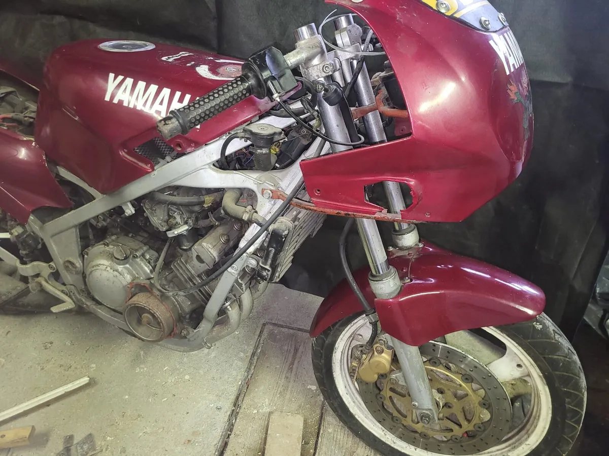 Yamaha fzr 250 - Image 2