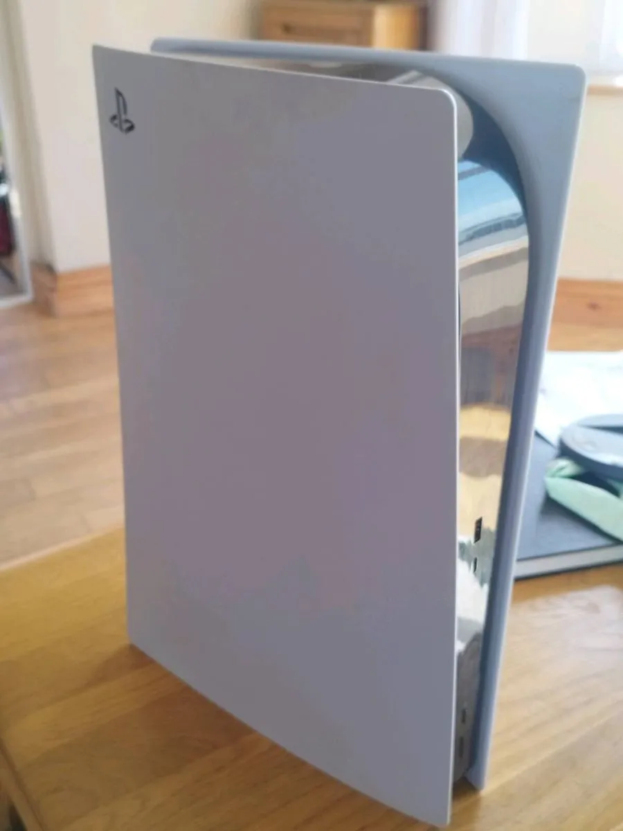Playstation 5 Disc version - Image 2