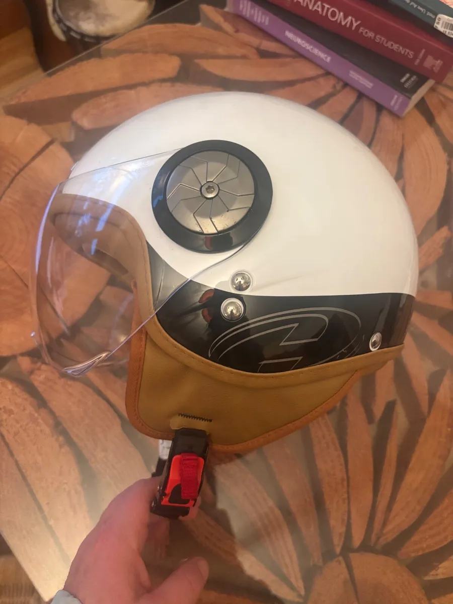 Moped/scooter/motirbike helmet Held German brand - Image 1