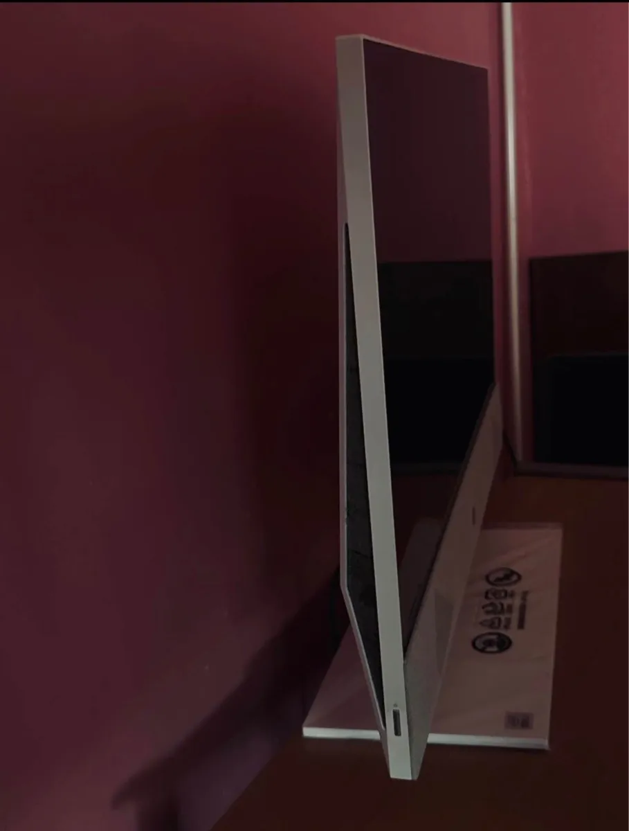 HP Pavilion All-in-One 24" (Intel Core i7 / 16GB R - Image 3