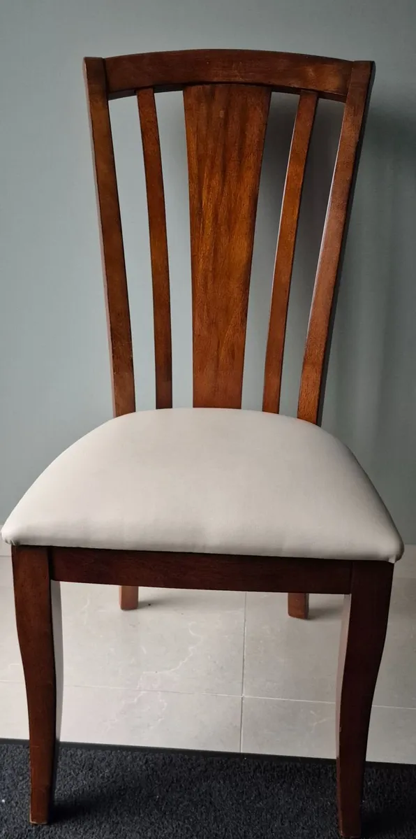Dining table & chairs - Image 2