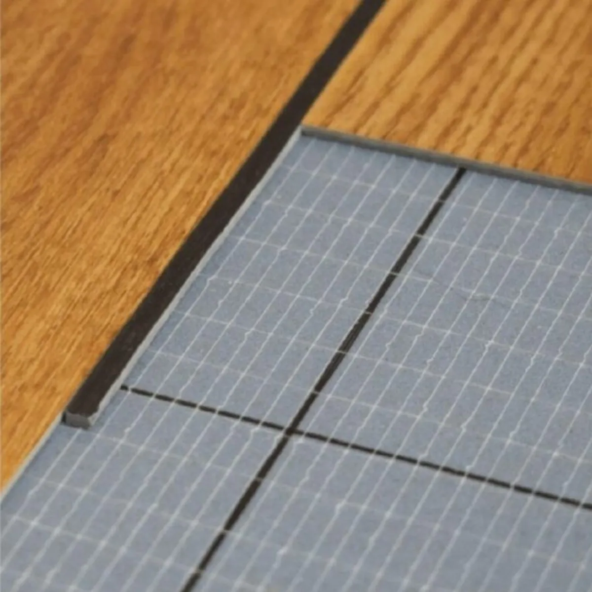 Dry Back Feature Strip – Black