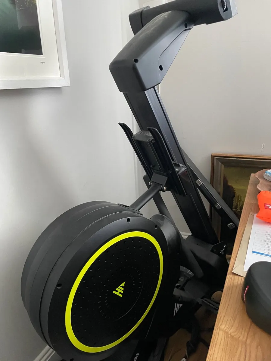 Rowing machine - Image 1
