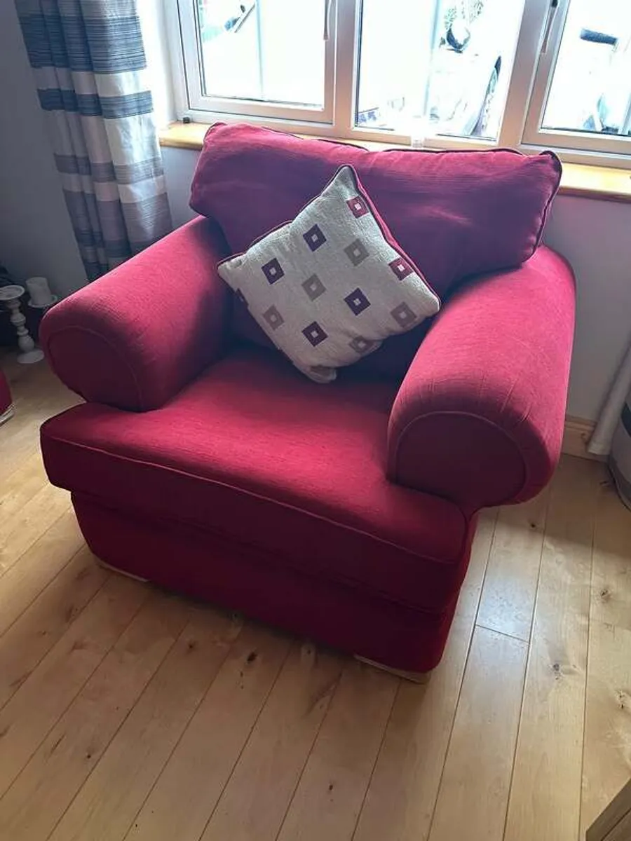 Red 3 piece Sofa for sale - Image 3