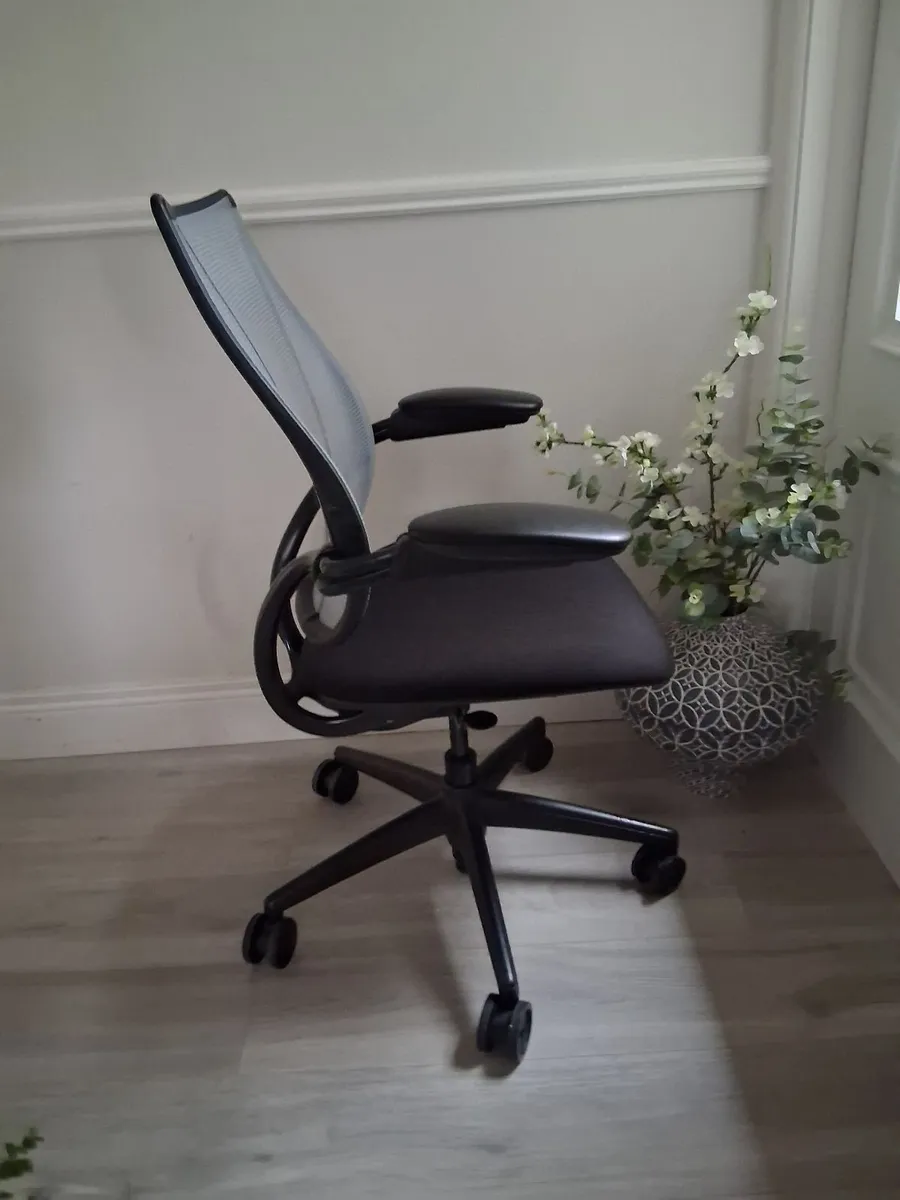 Humanscale Ergonomic Office Chair - Image 2
