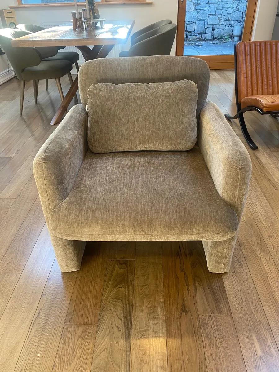 Armchair - Image 4