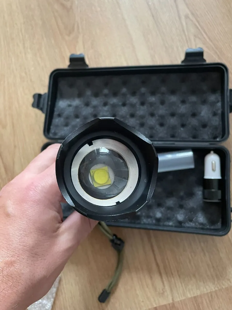 LED Torch powerful flash light, very Bright - Image 3
