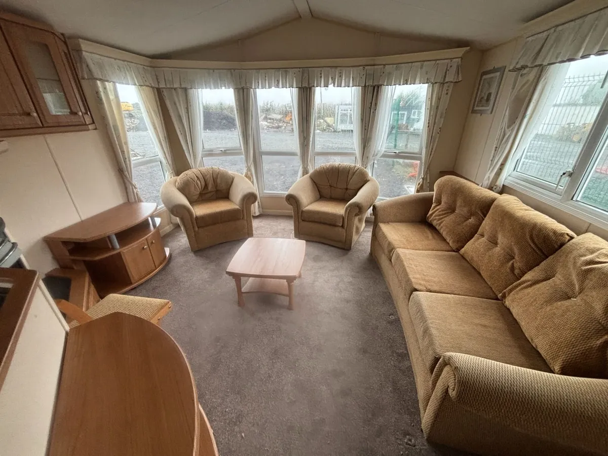 38 x 12 Willerby 3Bed, D/G & C/H. Free Delivery. - Image 2
