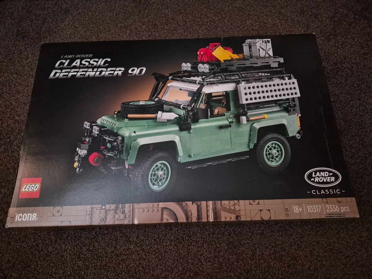 Lego Land Rover Defender - Image 1
