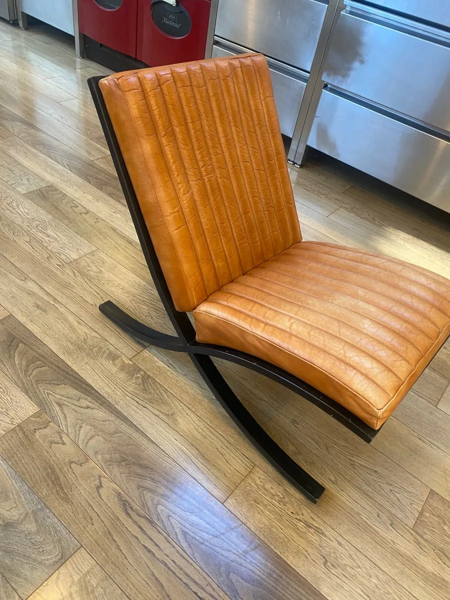 Armchair - Image 4