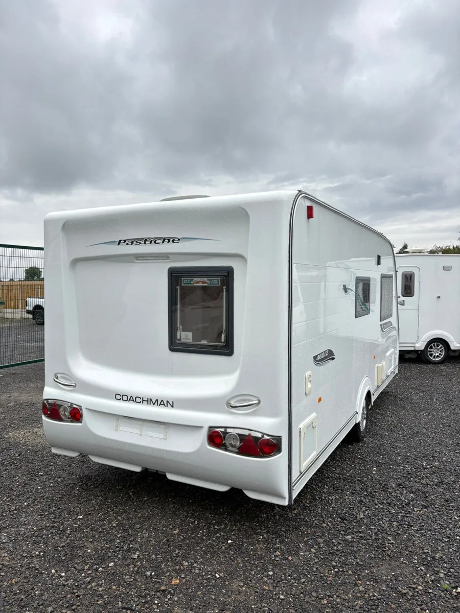 Coachman HIGH END 2 Berth Caravan - Image 4