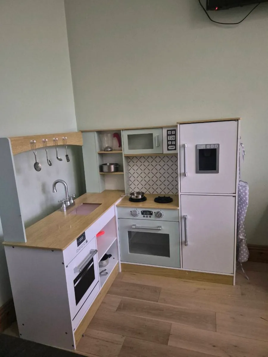 Kids wooden kitchen - Image 3