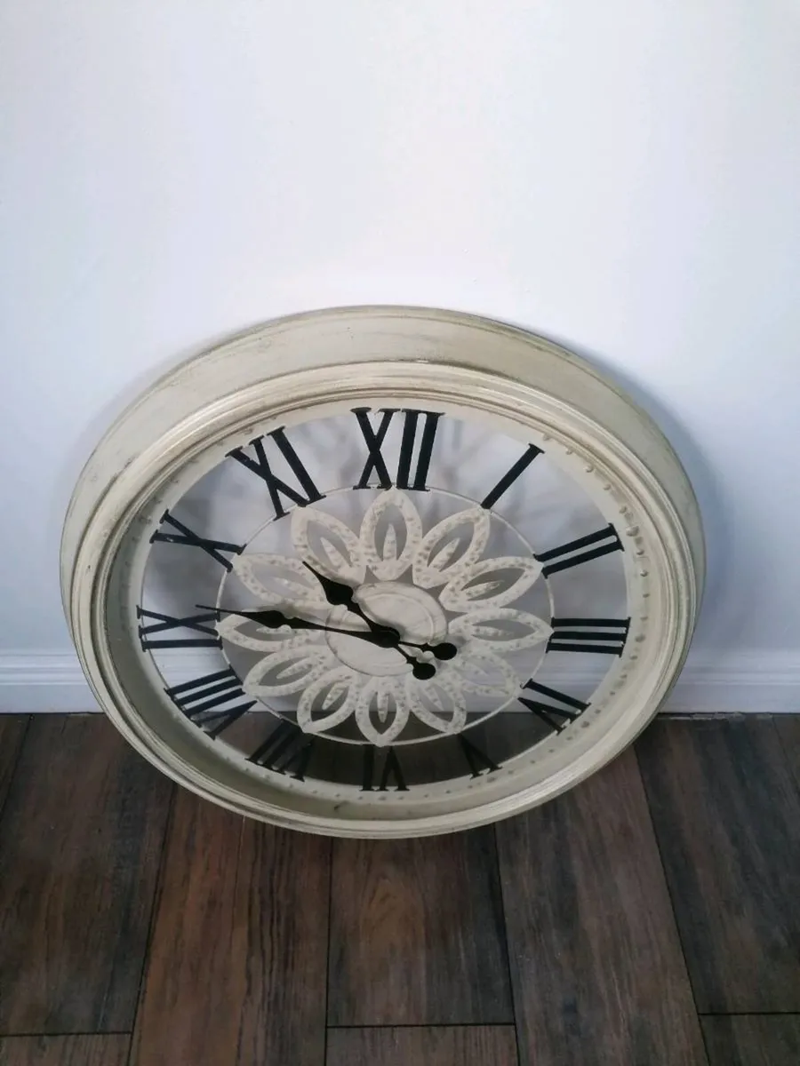 Large Wall Clock - Image 2