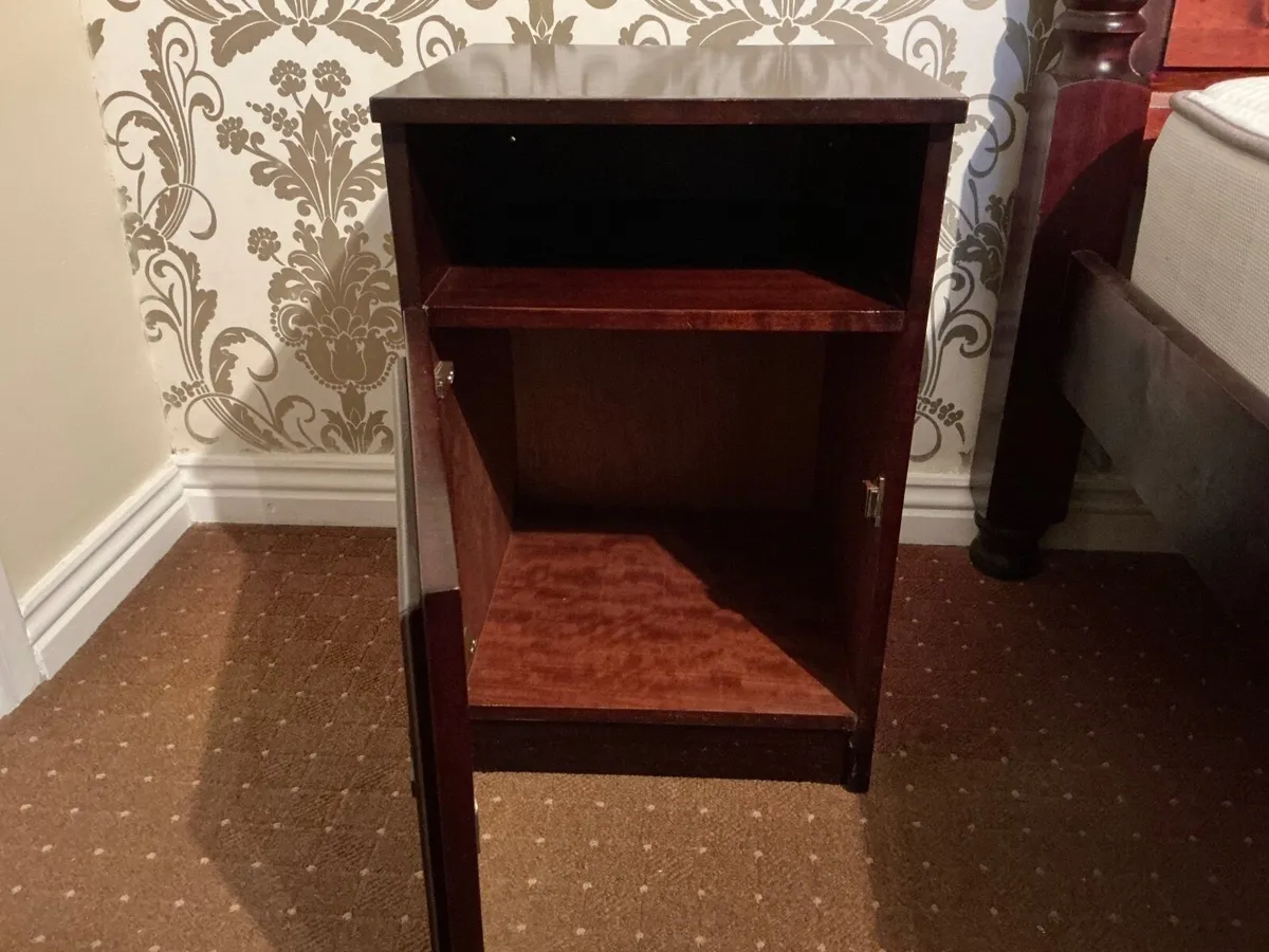 mahogany look bedroom furniture - Image 3