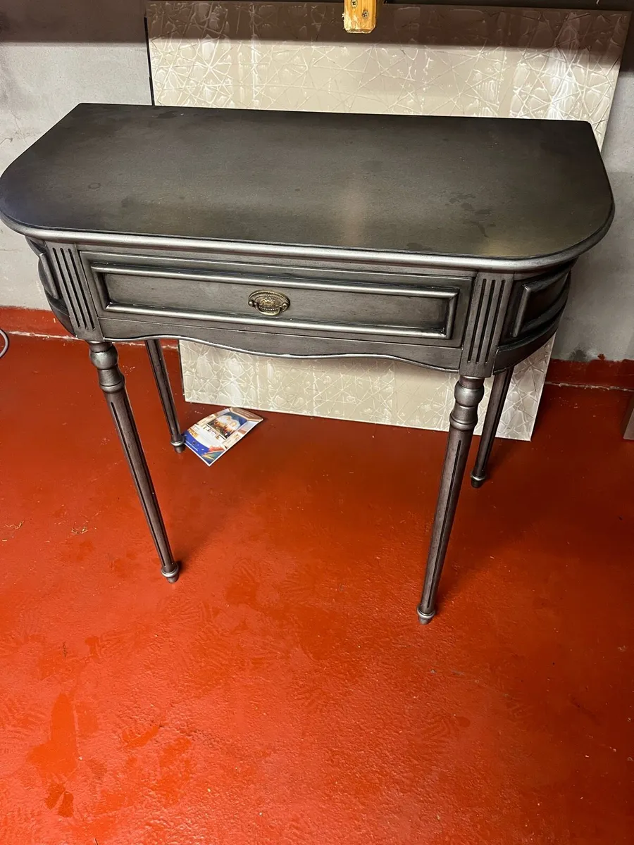 Metallic hall table - Image 2