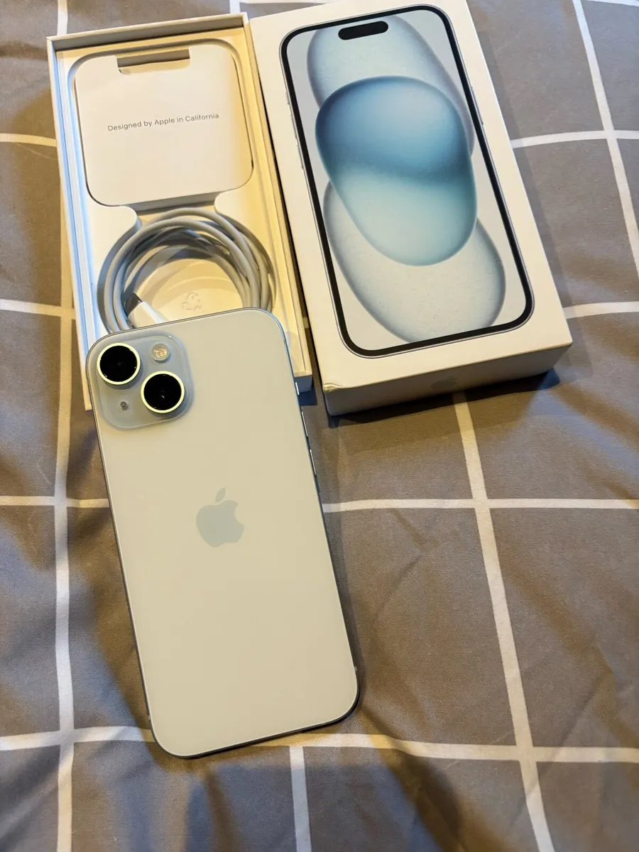 iPhone 15 ( unlocked/sim free ) Like New - Image 4