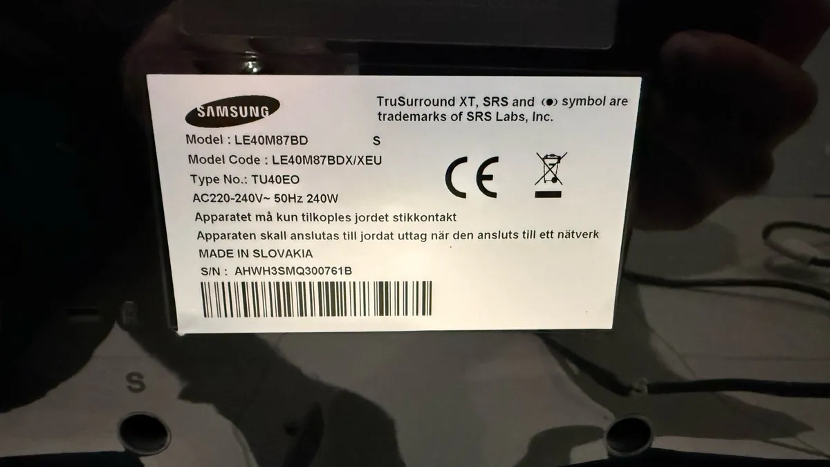 Samsung 40“ FHD LCD TV - Image 4