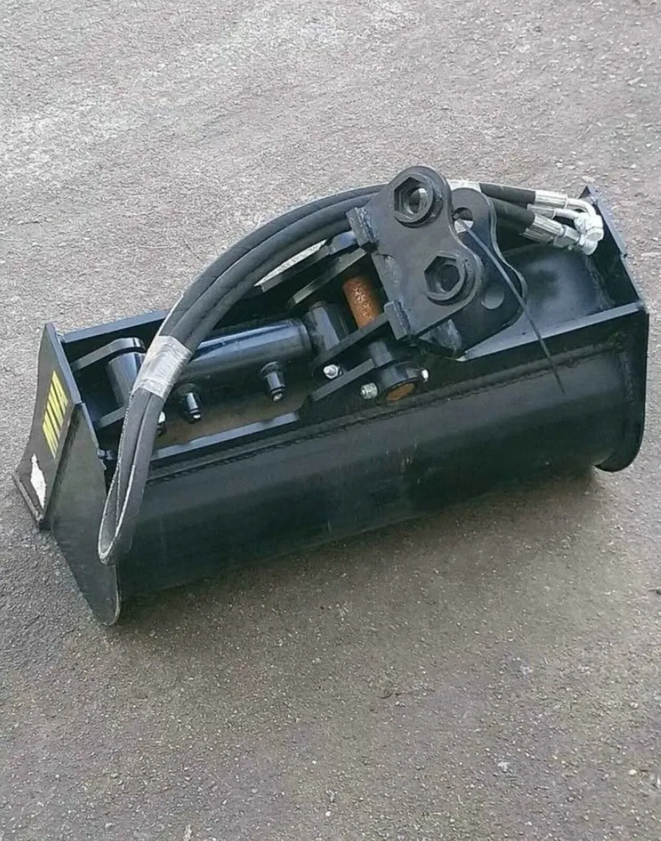 2  FOOT TILTING BUCKET ( 25mm pins ) - Image 2