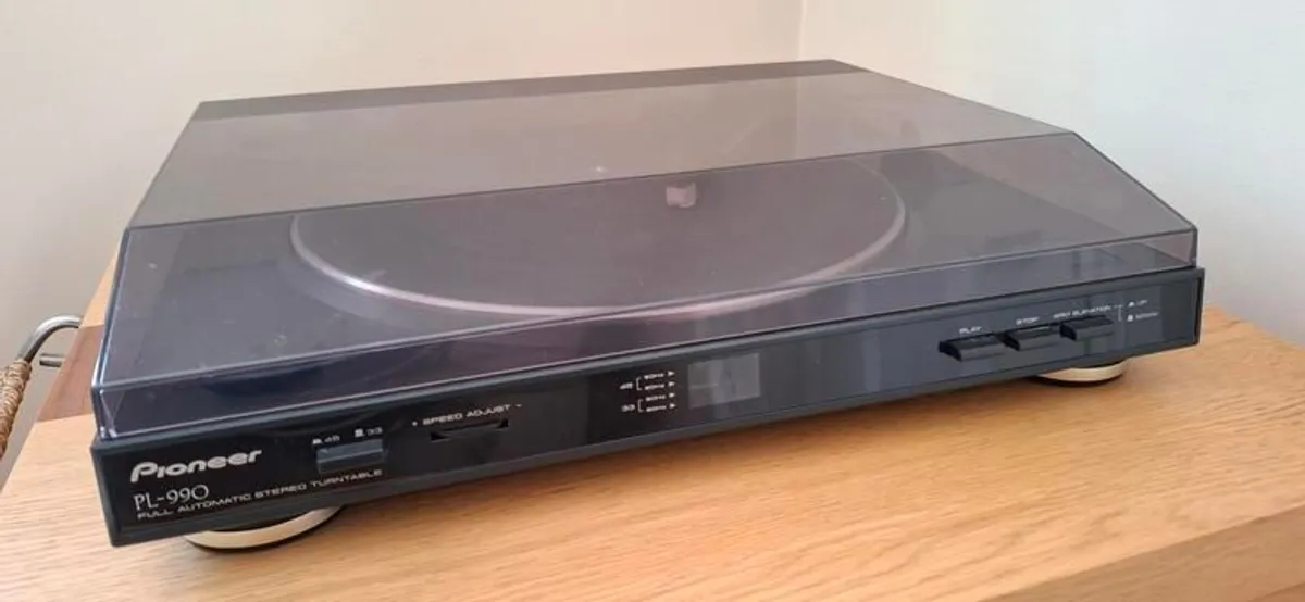 Pioneer PL-990 Turntable - Image 1
