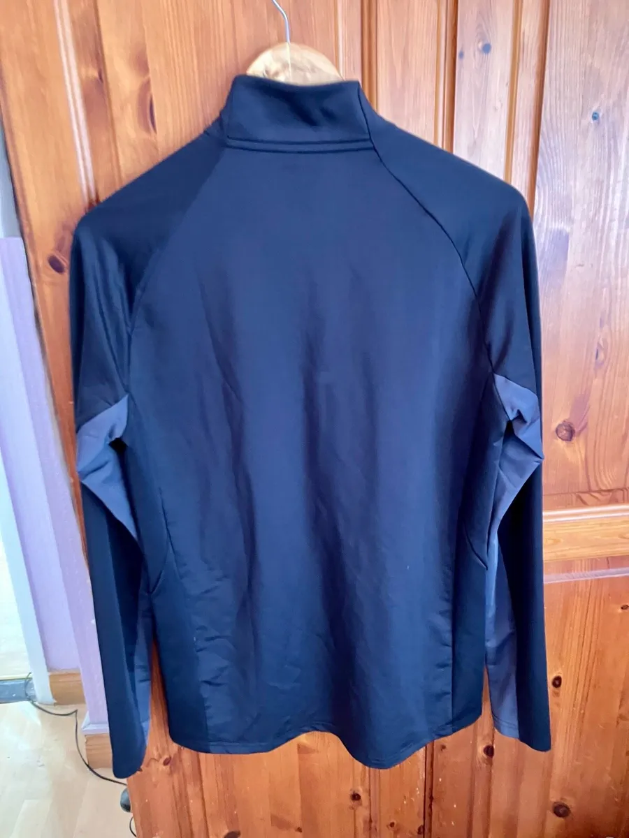 Castore FAI leisure/training gear for sale - Image 4