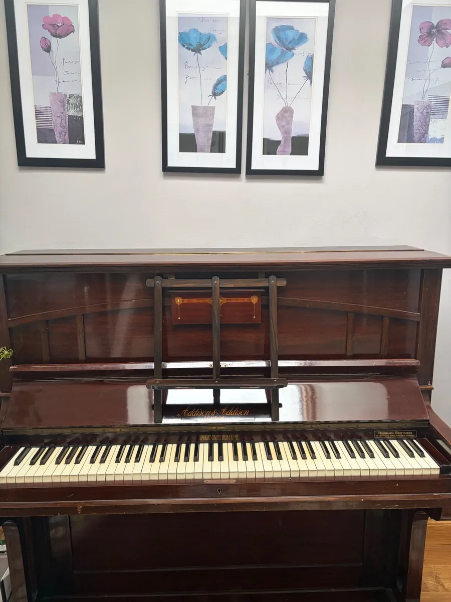 Piano - Image 1