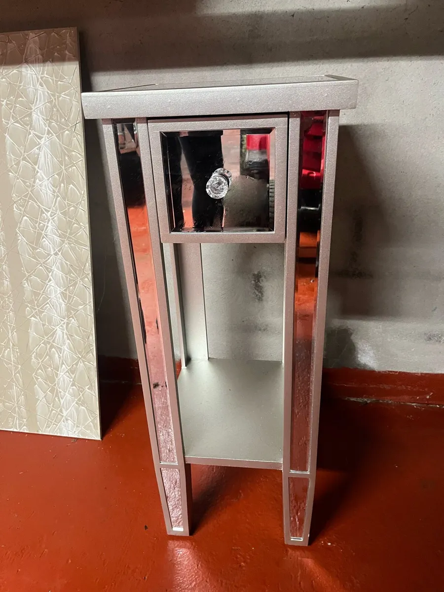 Side table - Image 1