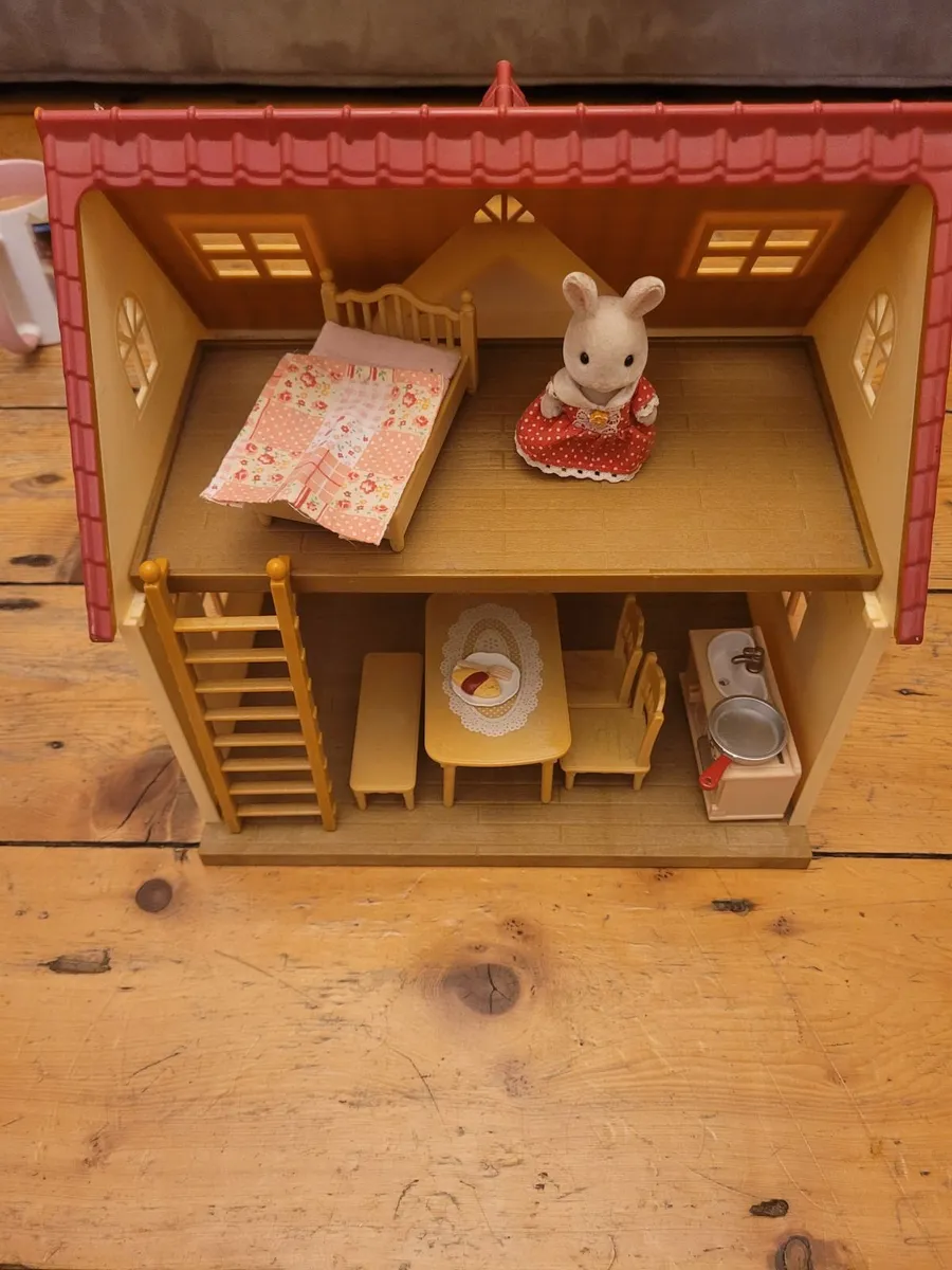 Sylvanian Family Starter Set (complete) - Image 1