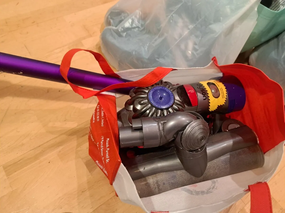 Dyson hover