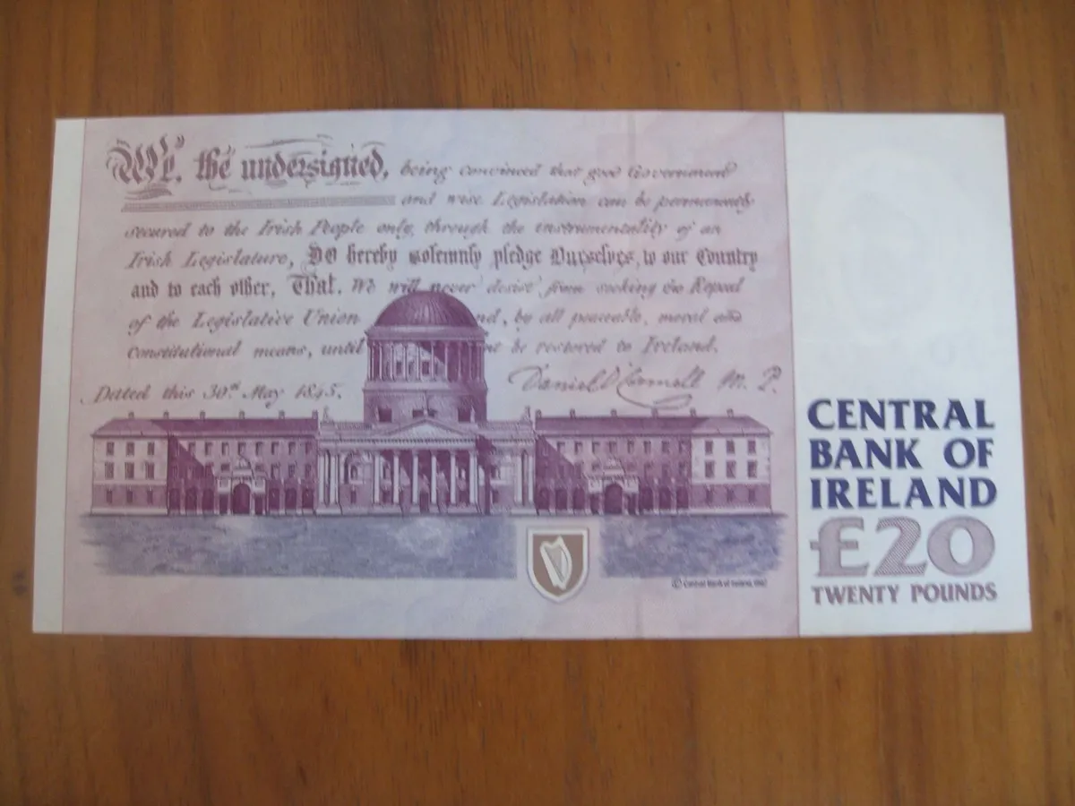 20 Pound C Series Notes - 50 Euros Each - Image 2