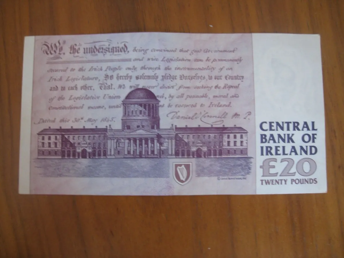 20 Pound C Series Notes - 50 Euros Each - Image 4