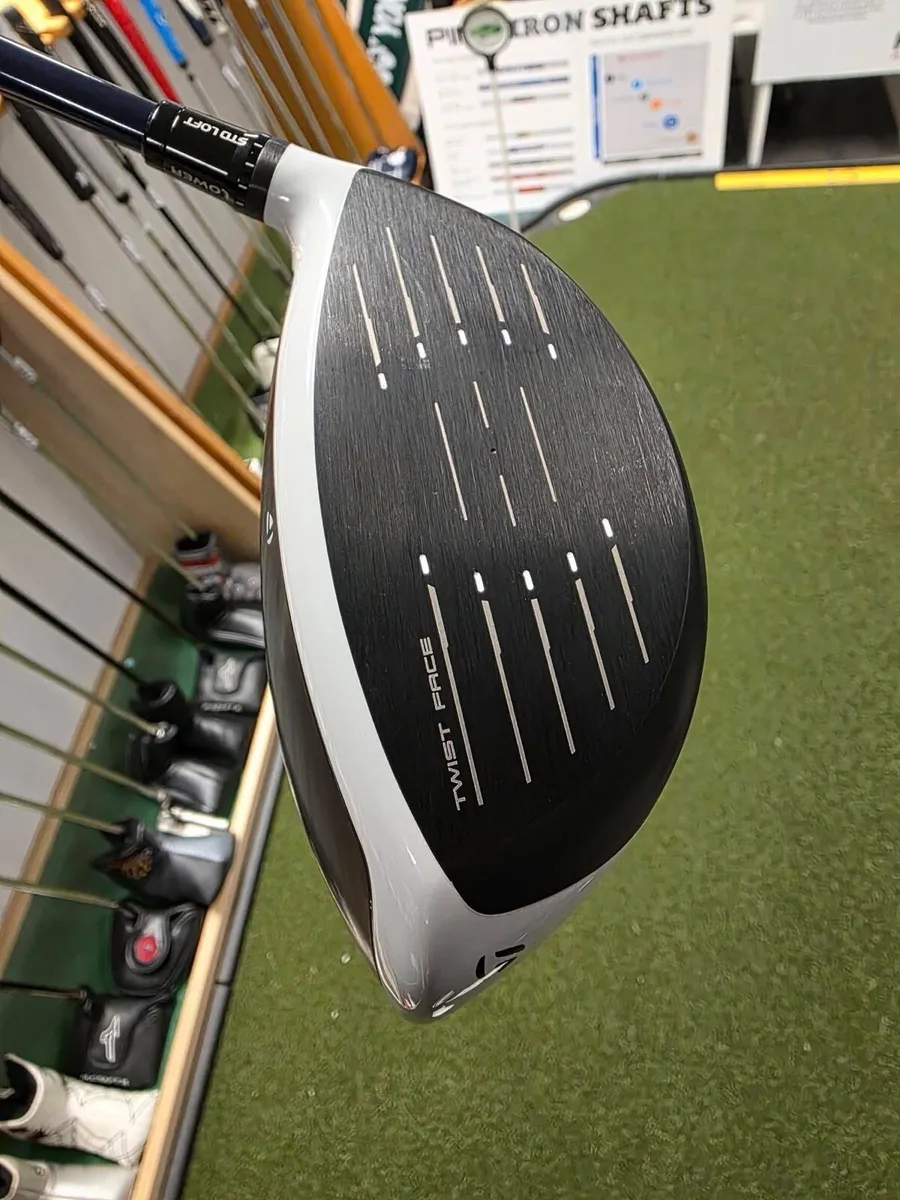 As New Taylormade Sim2 Max Driver - Image 4