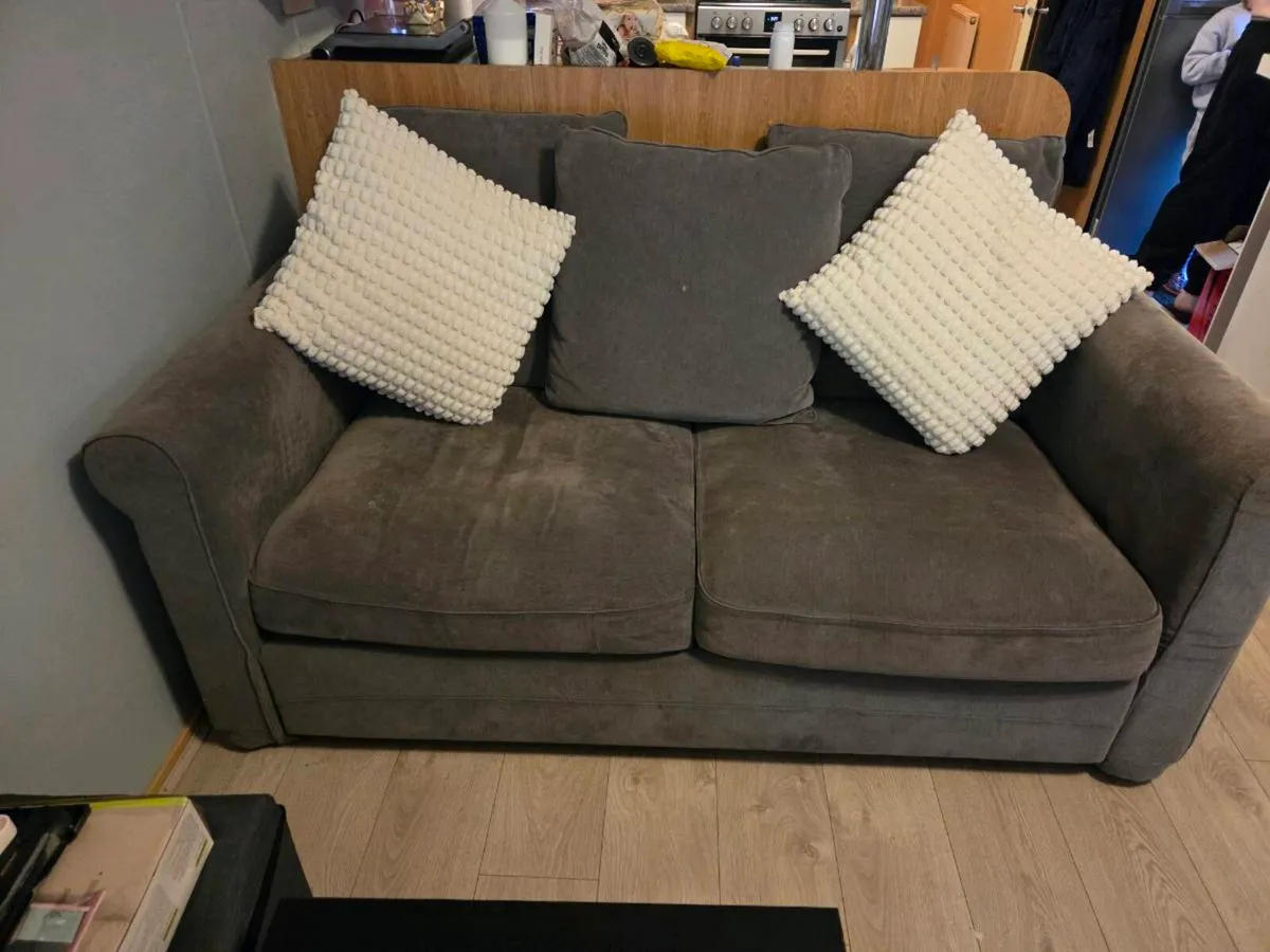 3 + 2 seater sofa (double pullout bed) - Image 3