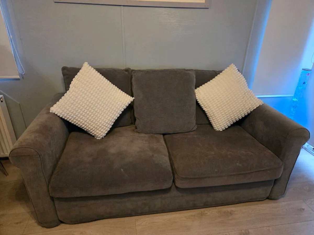 3 + 2 seater sofa (double pullout bed) - Image 2