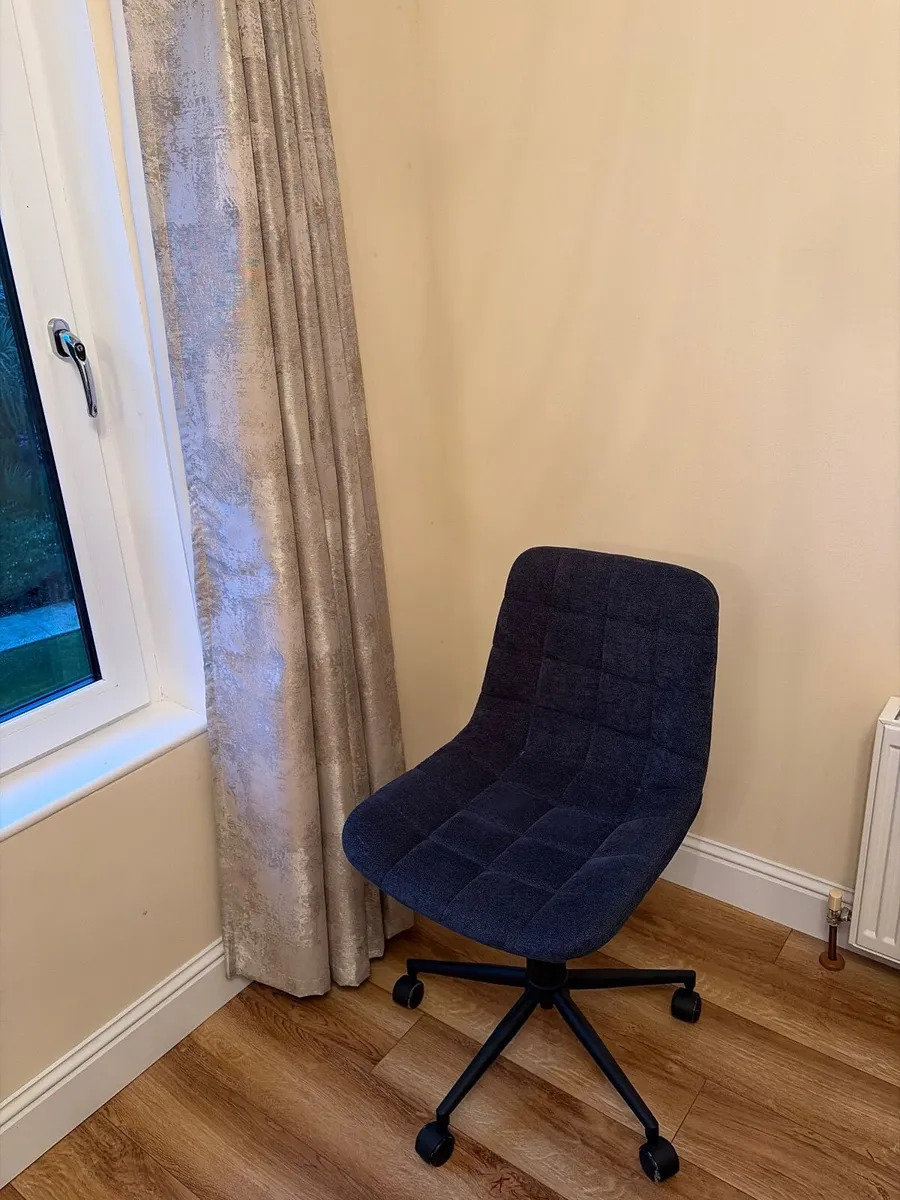 Office chair - Image 3