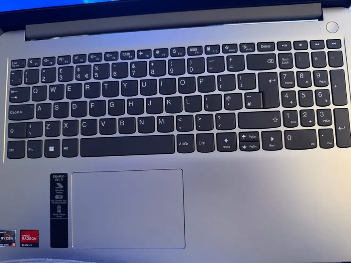 Lenovo Ideapad 15" - Image 2