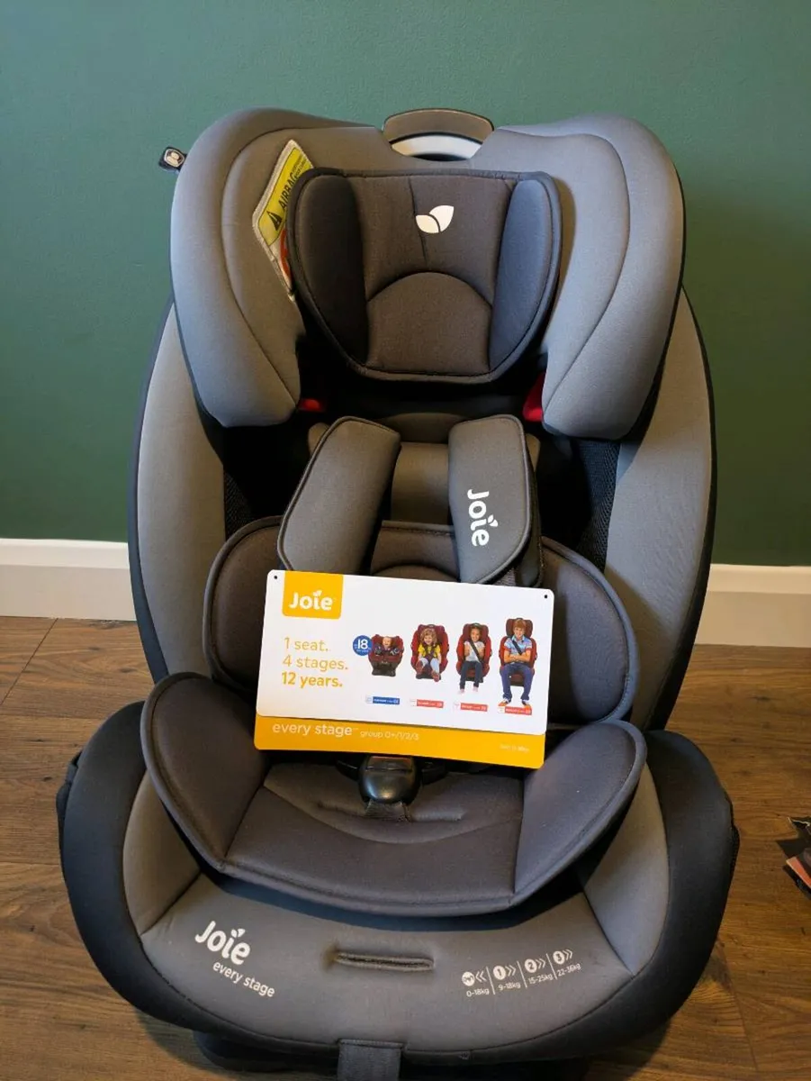 Joie every stage car seat - Image 1
