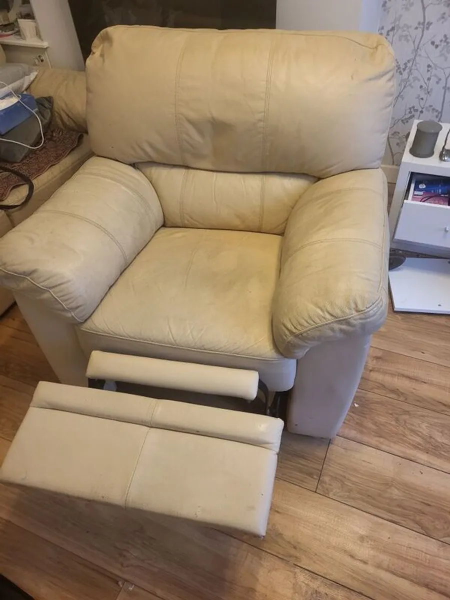 2 seater and 1 seater leather sofas both reclining - Image 4
