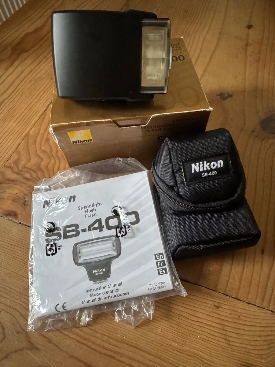 Nikon SB400 - Image 2