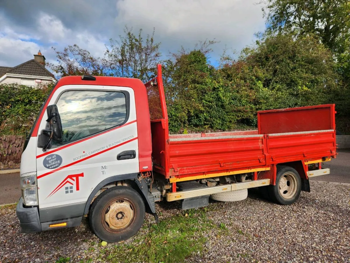 08 Mitsubishi Canter Tipper - Image 1