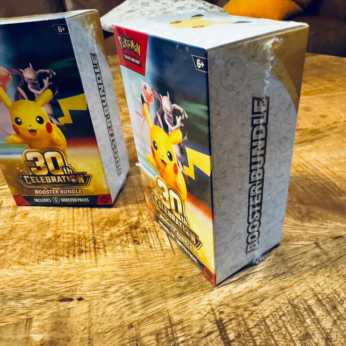 Pokémon TCG 30th Anniversary super Bundle - Image 4