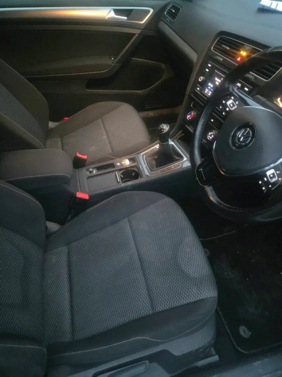 VW Golf - Image 4