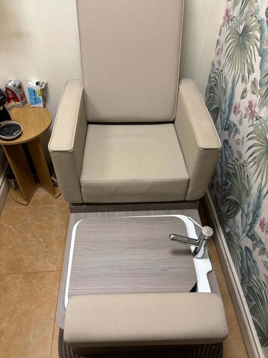 Pedicure Chair - Image 4