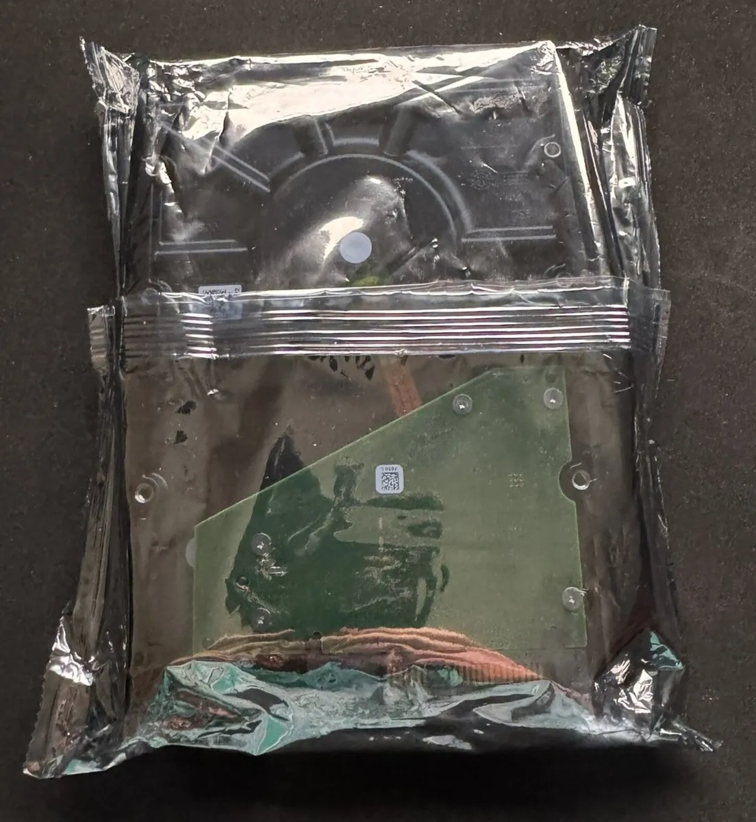 Seagate Exos 7E8, 8TB, Hard Drive, SAS, 3.5" - Image 2