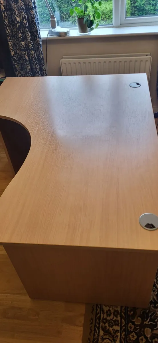 Desk - Image 3